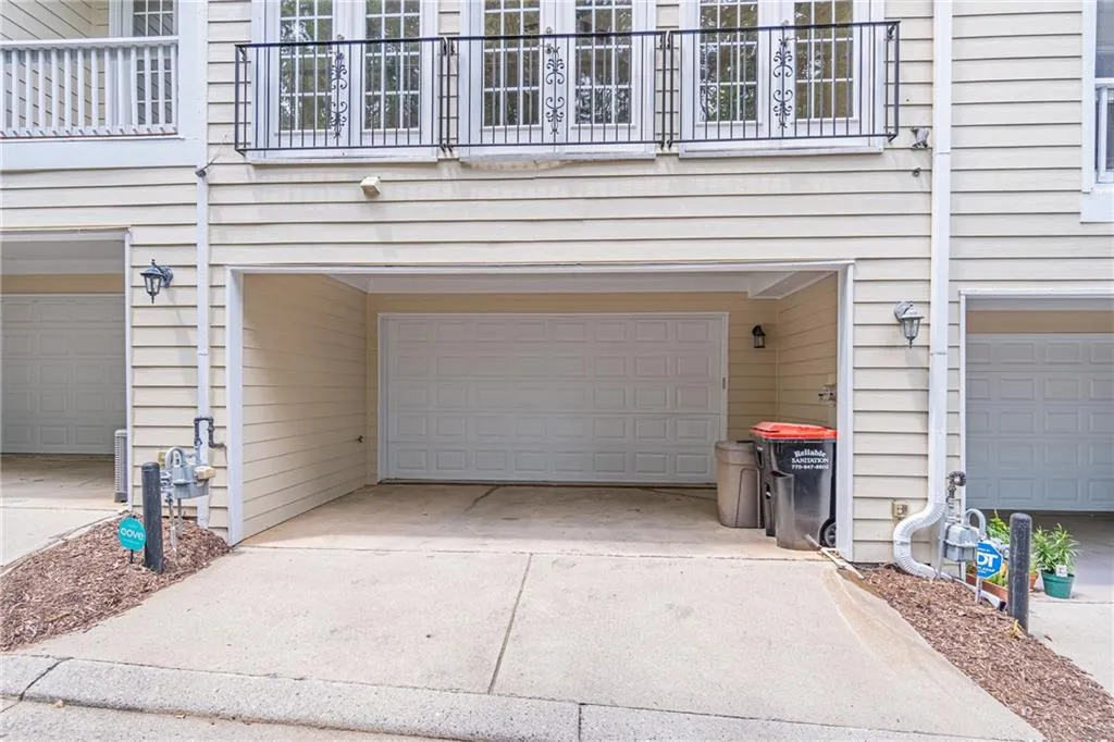 985 Pearl Point, Atlanta, Georgia 30328, 3 Bedrooms Bedrooms, ,3 BathroomsBathrooms,Residential,Sold,985 Pearl Point,7464038