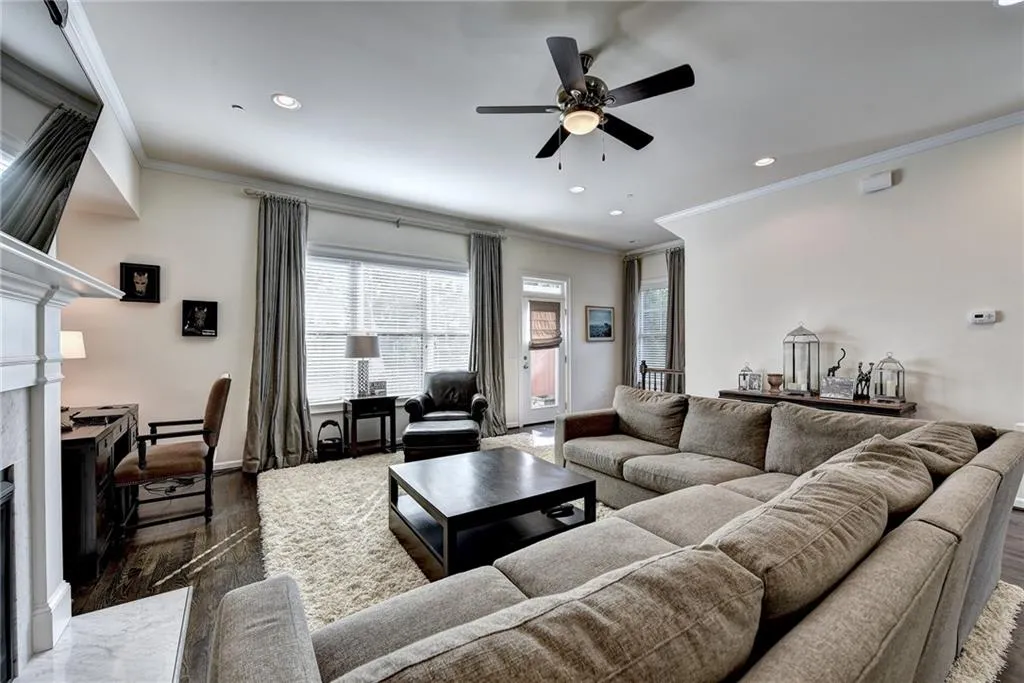 909 Dumaine Trace, Atlanta, Georgia 30328, 3 Bedrooms Bedrooms, ,3 BathroomsBathrooms,Residential,Sold,909 Dumaine Trace,6805509