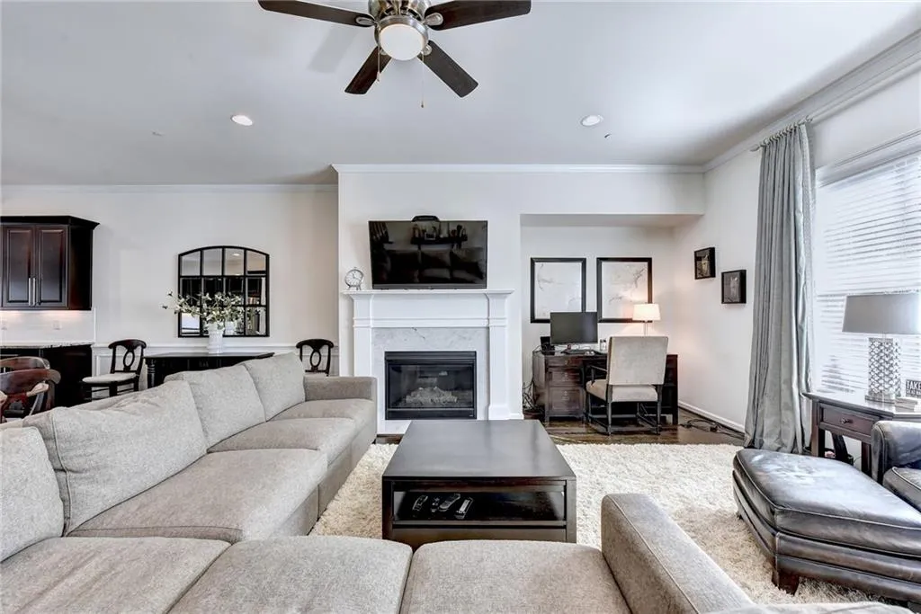 909 Dumaine Trace, Atlanta, Georgia 30328, 3 Bedrooms Bedrooms, ,3 BathroomsBathrooms,Residential,Sold,909 Dumaine Trace,6805509