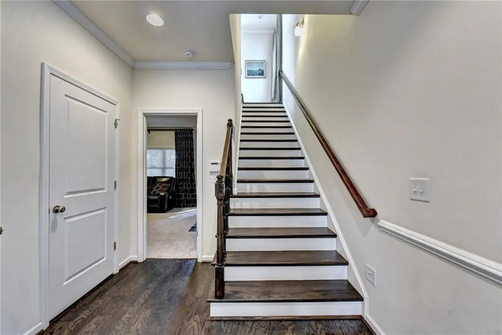 909 Dumaine Trace, Atlanta, Georgia 30328, 3 Bedrooms Bedrooms, ,3 BathroomsBathrooms,Residential,Sold,909 Dumaine Trace,6805509