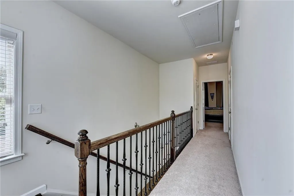 909 Dumaine Trace, Atlanta, Georgia 30328, 3 Bedrooms Bedrooms, ,3 BathroomsBathrooms,Residential,Sold,909 Dumaine Trace,6805509