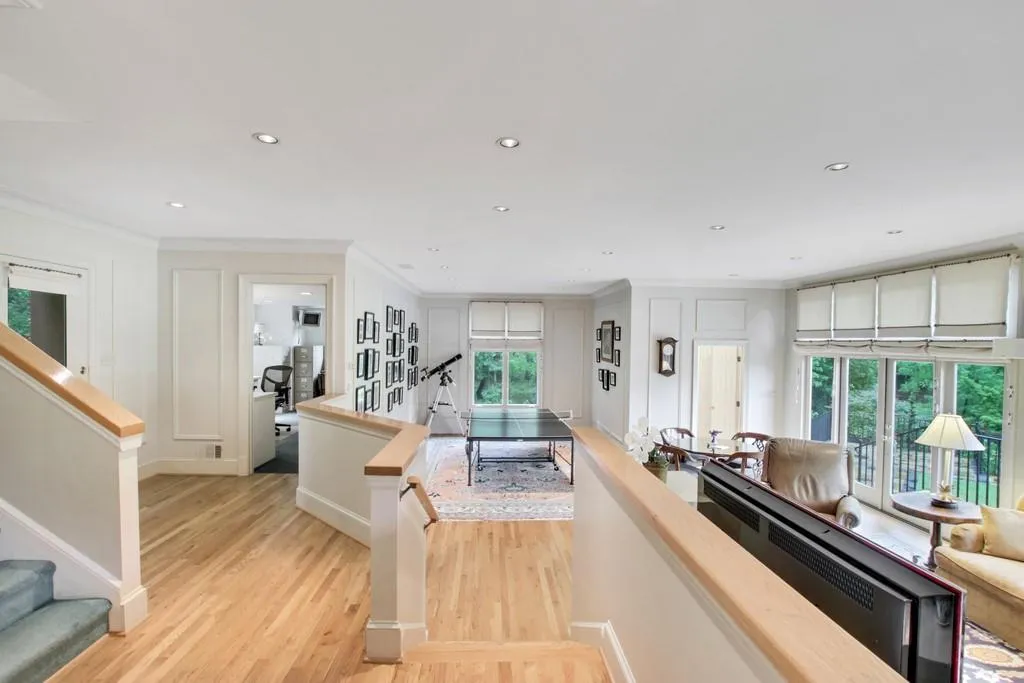 5005 Jett Road Nw, Atlanta, Georgia 30327, 3 Bedrooms Bedrooms, ,4 BathroomsBathrooms,Residential,Sold,5005 Jett Road Nw,6731425