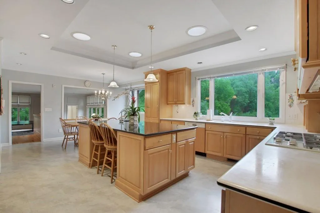 5005 Jett Road Nw, Atlanta, Georgia 30327, 3 Bedrooms Bedrooms, ,4 BathroomsBathrooms,Residential,Sold,5005 Jett Road Nw,6731425