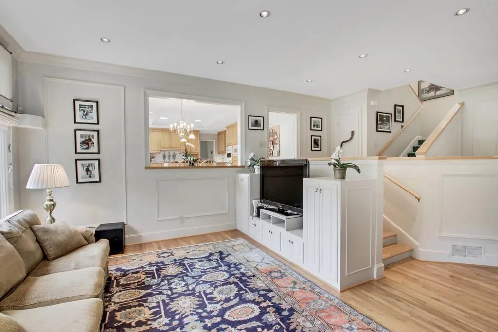 5005 Jett Road Nw, Atlanta, Georgia 30327, 3 Bedrooms Bedrooms, ,4 BathroomsBathrooms,Residential,Sold,5005 Jett Road Nw,6731425