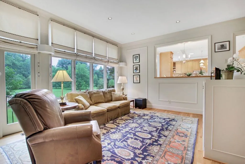 5005 Jett Road Nw, Atlanta, Georgia 30327, 3 Bedrooms Bedrooms, ,4 BathroomsBathrooms,Residential,Sold,5005 Jett Road Nw,6731425