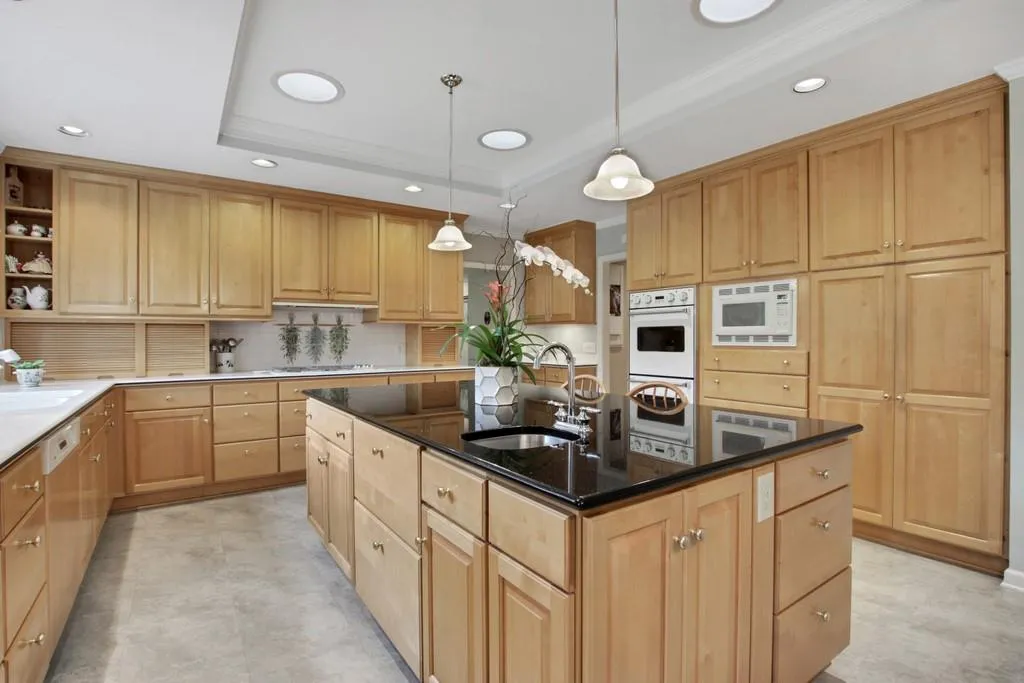 5005 Jett Road Nw, Atlanta, Georgia 30327, 3 Bedrooms Bedrooms, ,4 BathroomsBathrooms,Residential,Sold,5005 Jett Road Nw,6731425