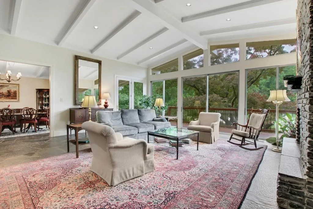 5005 Jett Road Nw, Atlanta, Georgia 30327, 3 Bedrooms Bedrooms, ,4 BathroomsBathrooms,Residential,Sold,5005 Jett Road Nw,6731425