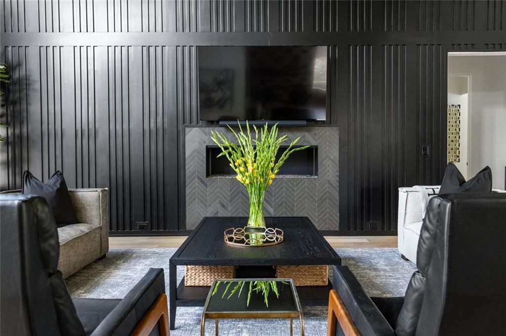 5475 Mt Vernon Pkwy, Sandy Springs, Georgia 30327, 5 Bedrooms Bedrooms, ,7 BathroomsBathrooms,Residential,Sold,5475 Mt Vernon Pkwy,7307267