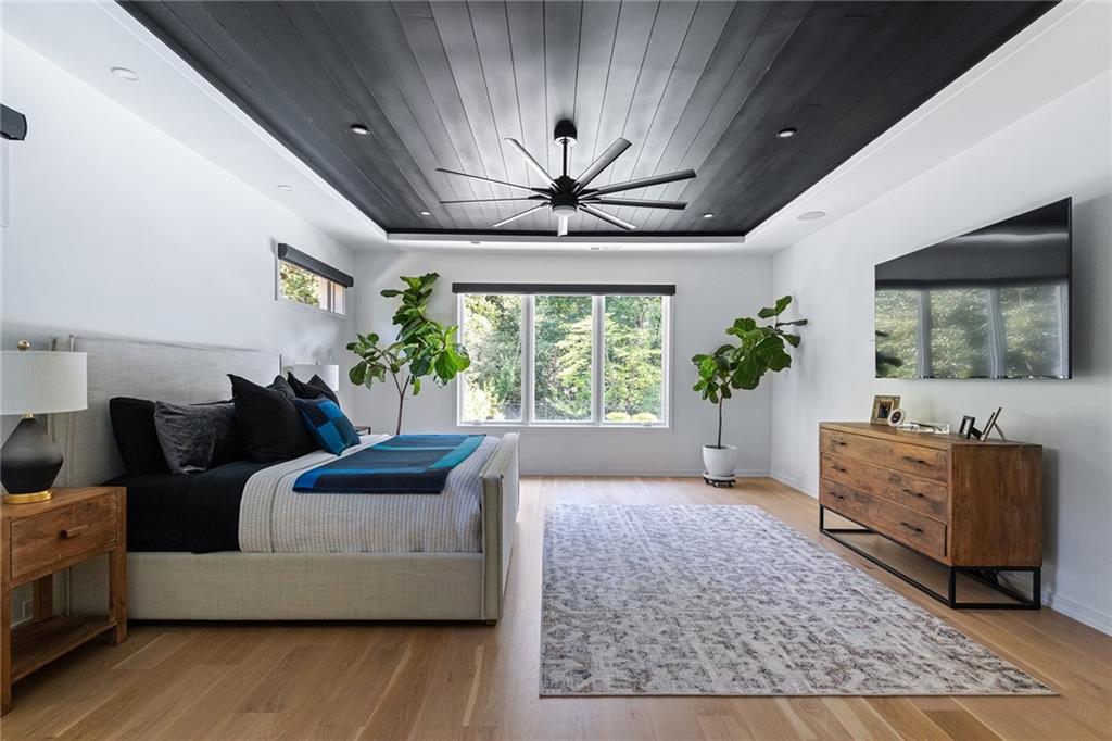 5475 Mt Vernon Pkwy, Sandy Springs, Georgia 30327, 5 Bedrooms Bedrooms, ,7 BathroomsBathrooms,Residential,Sold,5475 Mt Vernon Pkwy,7307267