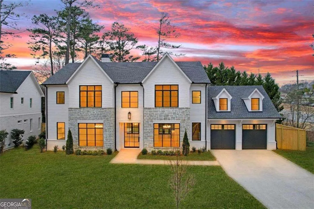 4550 Jolyn Place, Sandy Springs, Georgia 30342, 5 Bedrooms Bedrooms, ,5 BathroomsBathrooms,Residential,For Sale,4550 Jolyn Place,7632333