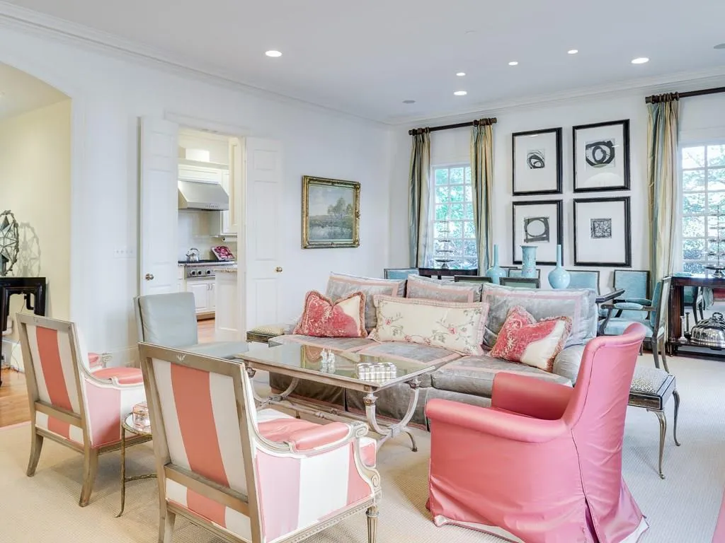 2800 Rumson Court Unit 2800, Atlanta, Georgia 30305, 3 Bedrooms Bedrooms, ,4 BathroomsBathrooms,Residential,Sold,2800 Rumson Court Unit 2800,5617455