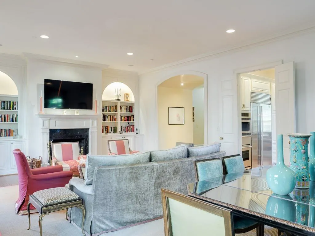 2800 Rumson Court Unit 2800, Atlanta, Georgia 30305, 3 Bedrooms Bedrooms, ,4 BathroomsBathrooms,Residential,Sold,2800 Rumson Court Unit 2800,5617455