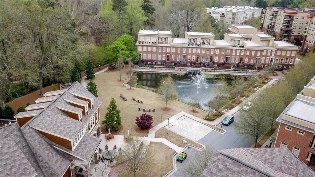 200 River Vista Drive Unit 303, Atlanta, Georgia 30339, 2 Bedrooms Bedrooms, ,2 BathroomsBathrooms,Residential,Sold,200 River Vista Drive Unit 303,6819380