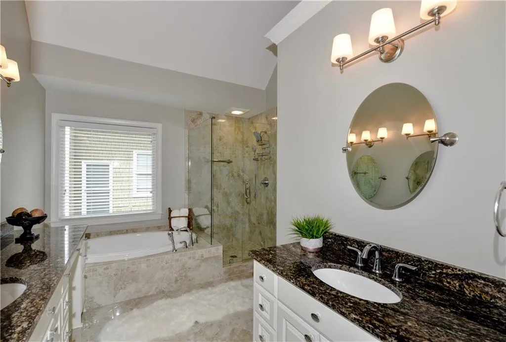 4575 Windsor Park Place, Atlanta, Georgia 30342, 4 Bedrooms Bedrooms, ,2 BathroomsBathrooms,Residential,Sold,4575 Windsor Park Place,6550663