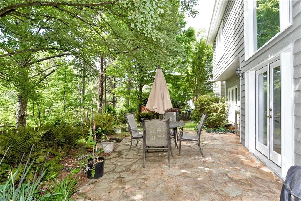 4575 Windsor Park Place, Atlanta, Georgia 30342, 4 Bedrooms Bedrooms, ,2 BathroomsBathrooms,Residential,Sold,4575 Windsor Park Place,6550663