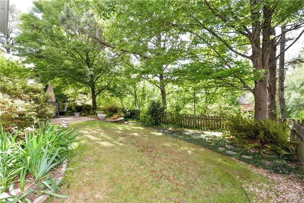 4575 Windsor Park Place, Atlanta, Georgia 30342, 4 Bedrooms Bedrooms, ,2 BathroomsBathrooms,Residential,Sold,4575 Windsor Park Place,6550663