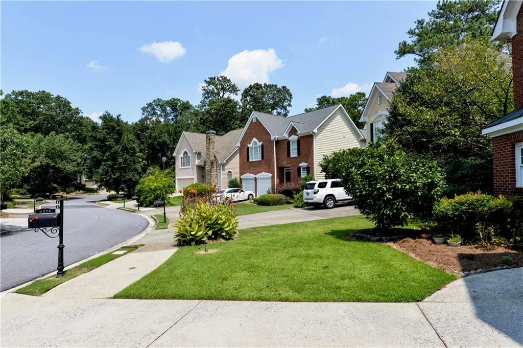 4575 Windsor Park Place, Atlanta, Georgia 30342, 4 Bedrooms Bedrooms, ,2 BathroomsBathrooms,Residential,Sold,4575 Windsor Park Place,6550663