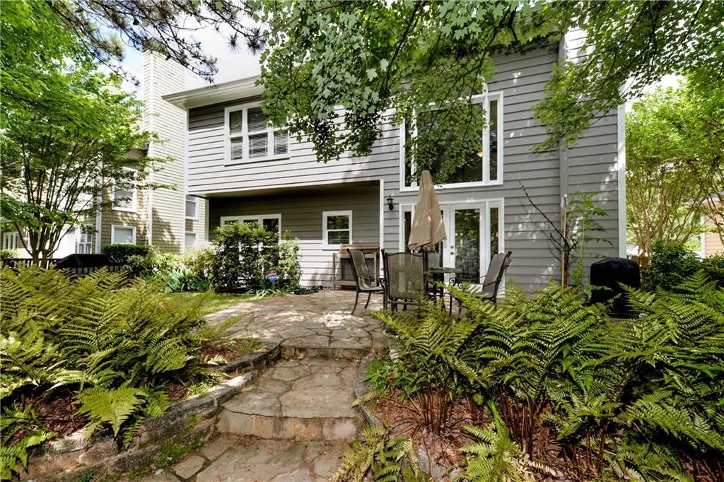 4575 Windsor Park Place, Atlanta, Georgia 30342, 4 Bedrooms Bedrooms, ,2 BathroomsBathrooms,Residential,Sold,4575 Windsor Park Place,6550663