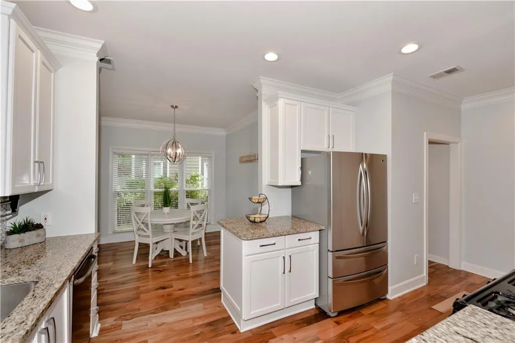 4575 Windsor Park Place, Atlanta, Georgia 30342, 4 Bedrooms Bedrooms, ,2 BathroomsBathrooms,Residential,Sold,4575 Windsor Park Place,6550663