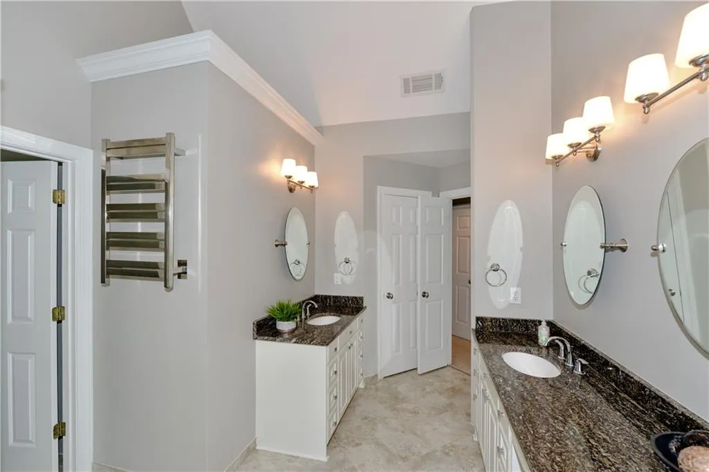 4575 Windsor Park Place, Atlanta, Georgia 30342, 4 Bedrooms Bedrooms, ,2 BathroomsBathrooms,Residential,Sold,4575 Windsor Park Place,6550663