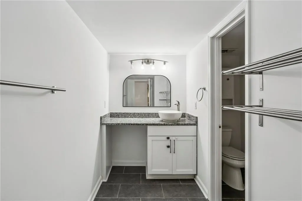 Terrace level Bathroom