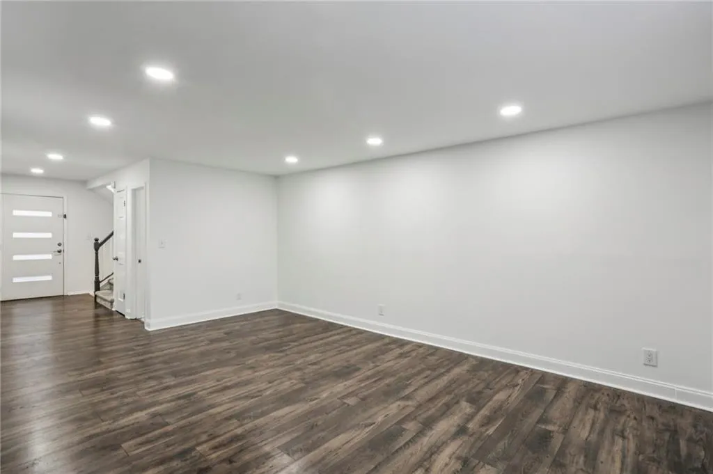 6118 Barfield Road, Atlanta, Georgia 30328, 4 Bedrooms Bedrooms, ,3 BathroomsBathrooms,Residential,For Sale,6118 Barfield Road,7702378