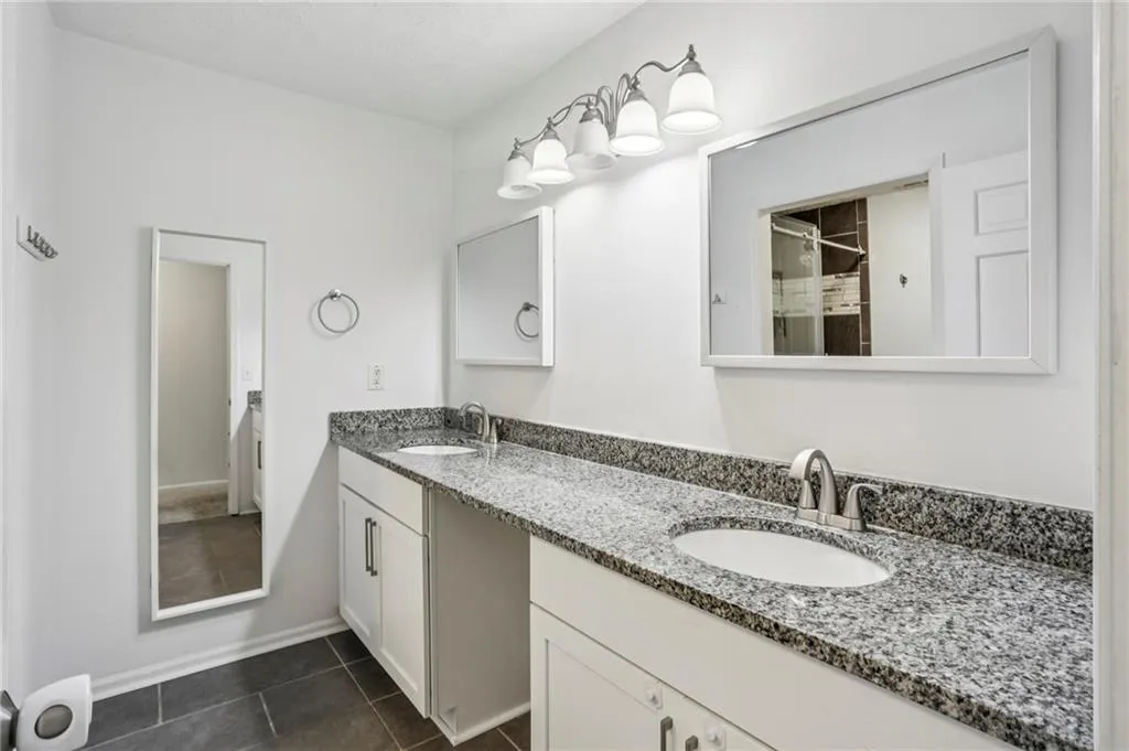 6118 Barfield Road, Atlanta, Georgia 30328, 4 Bedrooms Bedrooms, ,3 BathroomsBathrooms,Residential,For Sale,6118 Barfield Road,7702378