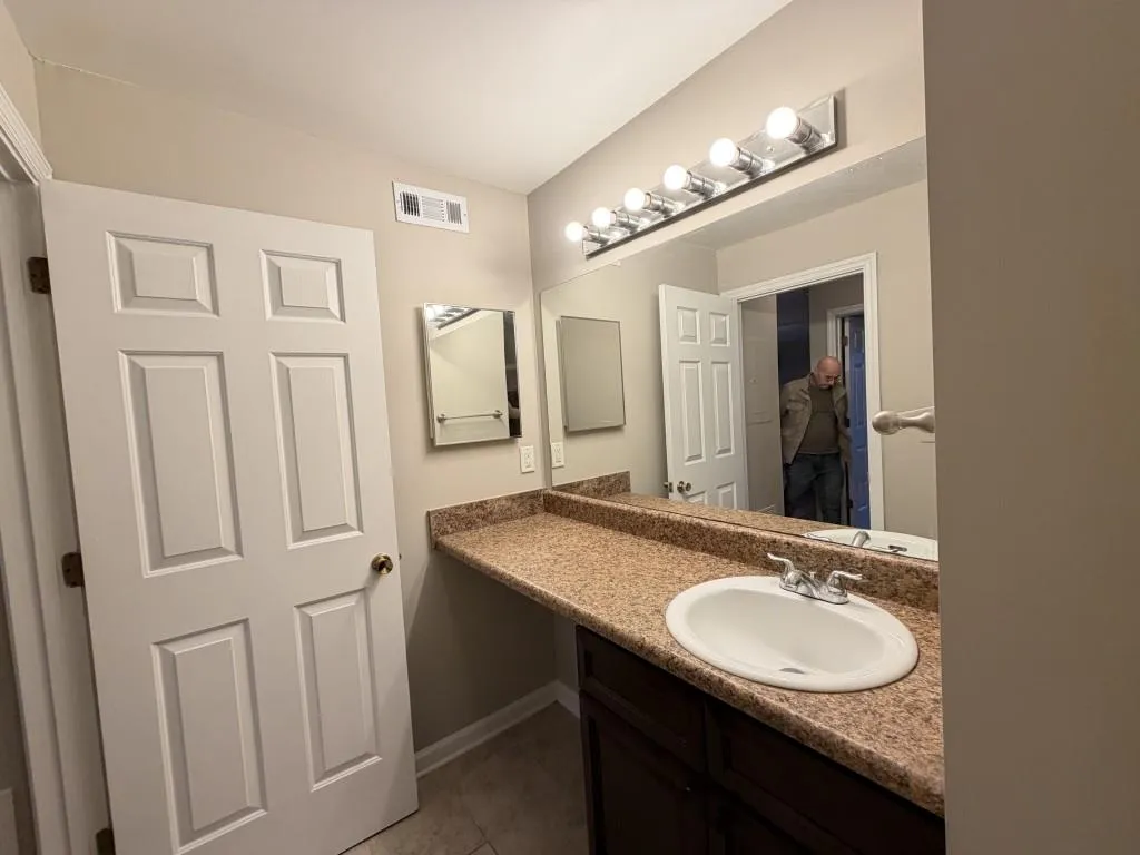 418 Granville Court, Atlanta, Georgia 30328, 1 Bedroom Bedrooms, ,1 BathroomBathrooms,Residential,For Sale,418 Granville Court,7745108