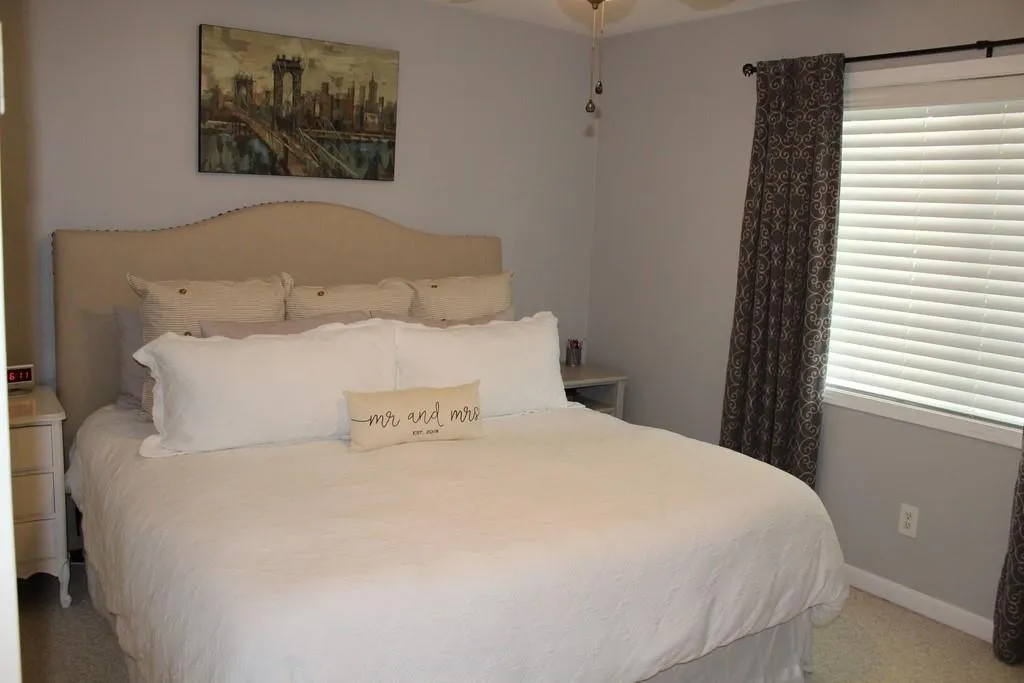 6940 Roswell Road Unit 19d, Atlanta, Georgia 30328, 2 Bedrooms Bedrooms, ,1 BathroomBathrooms,Residential,Sold,6940 Roswell Road Unit 19d,6544956