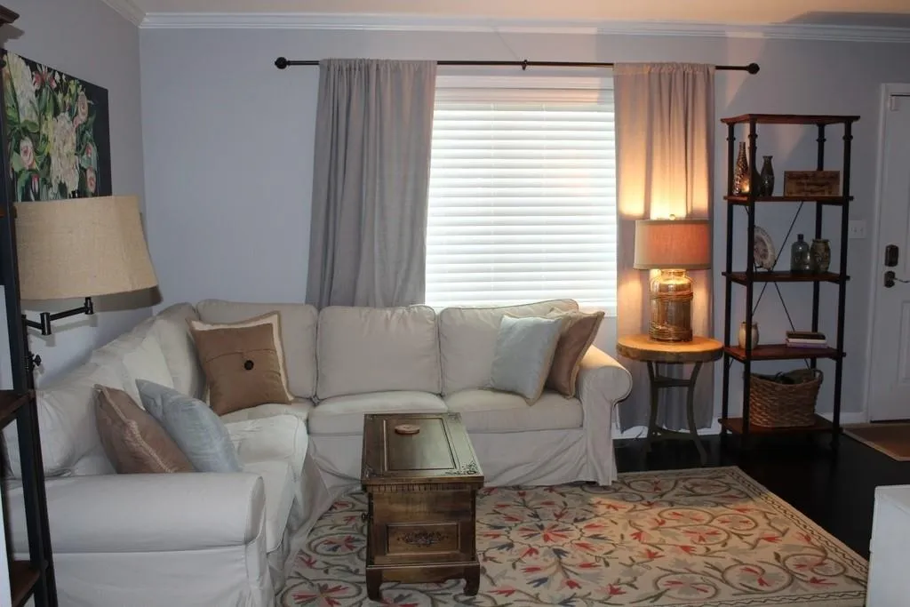6940 Roswell Road Unit 19d, Atlanta, Georgia 30328, 2 Bedrooms Bedrooms, ,1 BathroomBathrooms,Residential,Sold,6940 Roswell Road Unit 19d,6544956