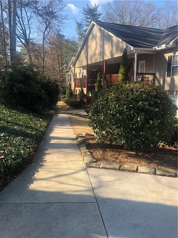 1802 Brighton Point, Atlanta, Georgia 30328, 3 Bedrooms Bedrooms, ,2 BathroomsBathrooms,Residential,Sold,1802 Brighton Point,6672543