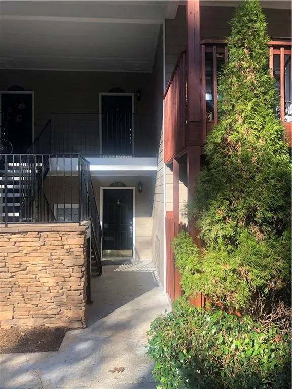 1802 Brighton Point, Atlanta, Georgia 30328, 3 Bedrooms Bedrooms, ,2 BathroomsBathrooms,Residential,Sold,1802 Brighton Point,6672543