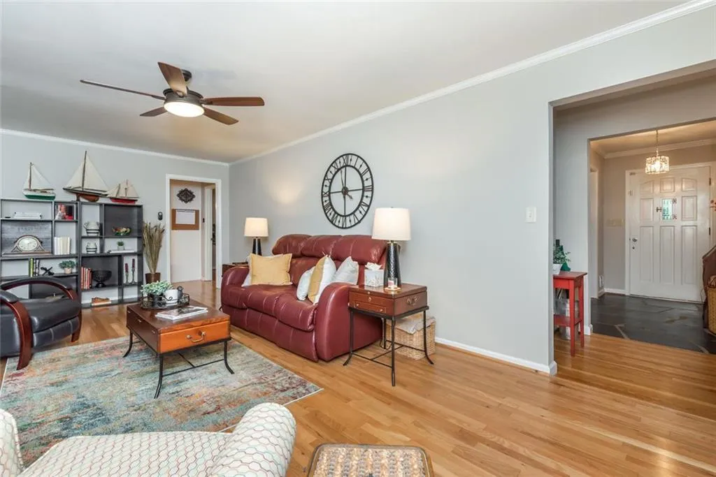 7120 Dunhill Terrace Ne, Sandy Springs, Georgia 30328, 3 Bedrooms Bedrooms, ,2 BathroomsBathrooms,Residential,Sold,7120 Dunhill Terrace Ne,6895511