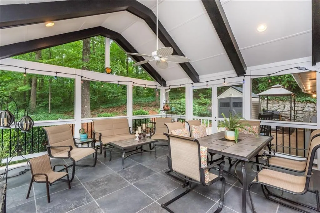 7120 Dunhill Terrace Ne, Sandy Springs, Georgia 30328, 3 Bedrooms Bedrooms, ,2 BathroomsBathrooms,Residential,Sold,7120 Dunhill Terrace Ne,6895511