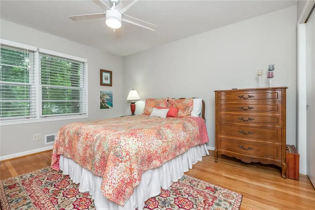 7120 Dunhill Terrace Ne, Sandy Springs, Georgia 30328, 3 Bedrooms Bedrooms, ,2 BathroomsBathrooms,Residential,Sold,7120 Dunhill Terrace Ne,6895511