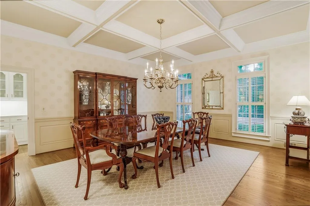 8440 Lazy Oaks Court, Atlanta, Georgia 30350, 6 Bedrooms Bedrooms, ,5 BathroomsBathrooms,Residential,Sold,8440 Lazy Oaks Court,6879320