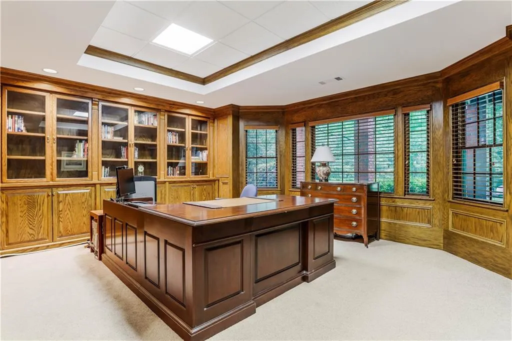 8440 Lazy Oaks Court, Atlanta, Georgia 30350, 6 Bedrooms Bedrooms, ,5 BathroomsBathrooms,Residential,Sold,8440 Lazy Oaks Court,6879320