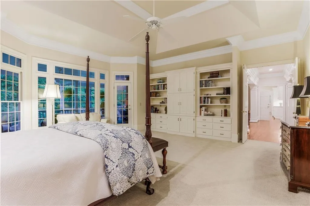 8440 Lazy Oaks Court, Atlanta, Georgia 30350, 6 Bedrooms Bedrooms, ,5 BathroomsBathrooms,Residential,Sold,8440 Lazy Oaks Court,6879320