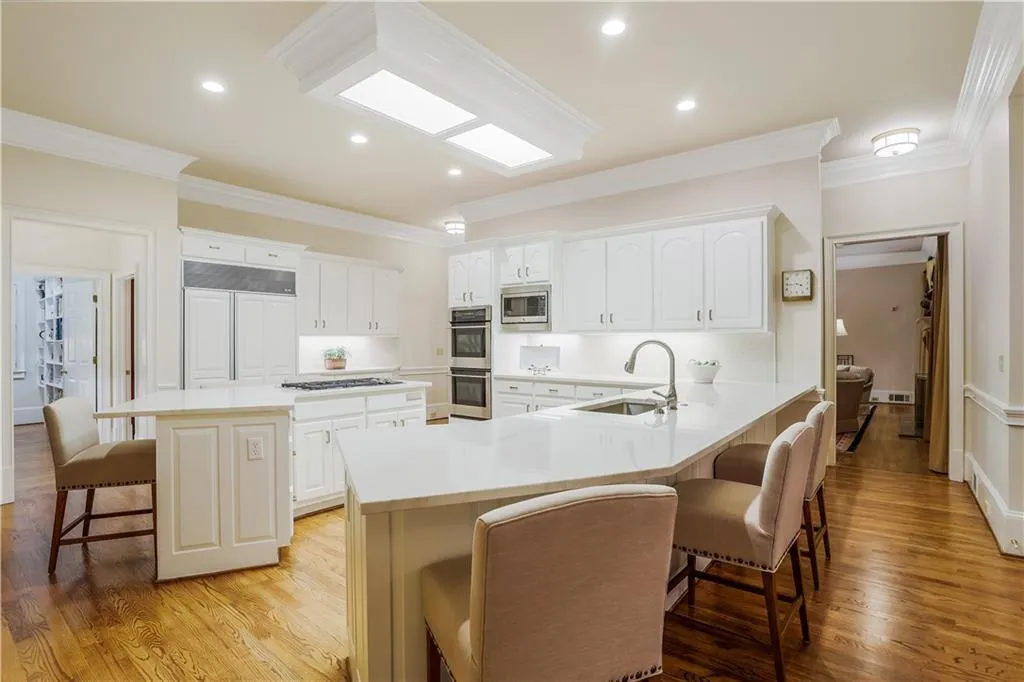 8440 Lazy Oaks Court, Atlanta, Georgia 30350, 6 Bedrooms Bedrooms, ,5 BathroomsBathrooms,Residential,Sold,8440 Lazy Oaks Court,6879320