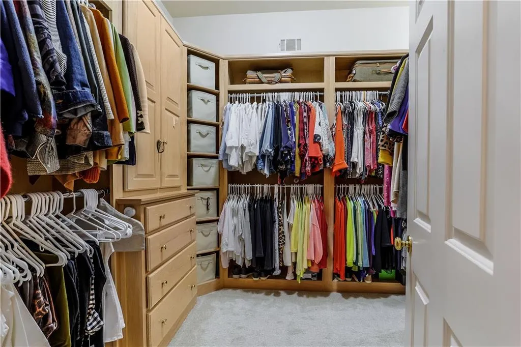 8440 Lazy Oaks Court, Atlanta, Georgia 30350, 6 Bedrooms Bedrooms, ,5 BathroomsBathrooms,Residential,Sold,8440 Lazy Oaks Court,6879320