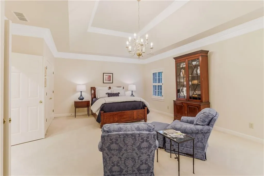 8440 Lazy Oaks Court, Atlanta, Georgia 30350, 6 Bedrooms Bedrooms, ,5 BathroomsBathrooms,Residential,Sold,8440 Lazy Oaks Court,6879320