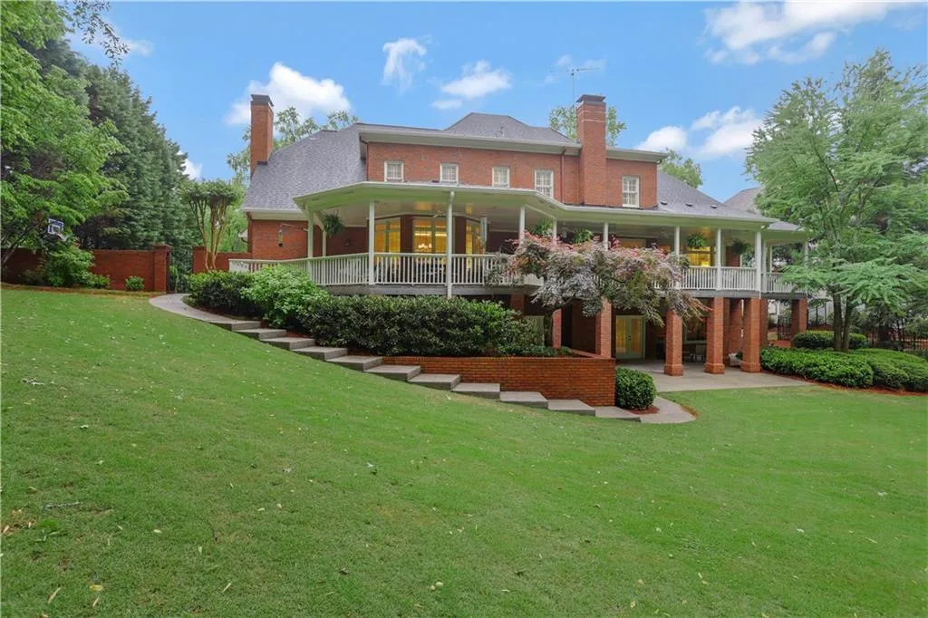 8440 Lazy Oaks Court, Atlanta, Georgia 30350, 6 Bedrooms Bedrooms, ,5 BathroomsBathrooms,Residential,Sold,8440 Lazy Oaks Court,6879320