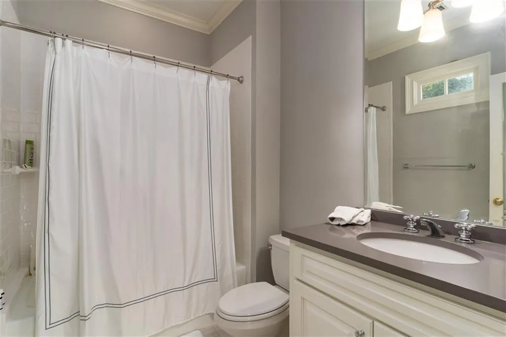 40 Old Vermont Place, Sandy Springs, Georgia 30328, 7 Bedrooms Bedrooms, ,6 BathroomsBathrooms,Residential,Sold,40 Old Vermont Place,6620673