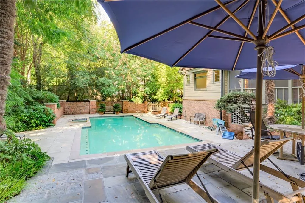 40 Old Vermont Place, Sandy Springs, Georgia 30328, 7 Bedrooms Bedrooms, ,6 BathroomsBathrooms,Residential,Sold,40 Old Vermont Place,6620673