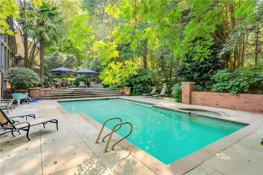 40 Old Vermont Place, Sandy Springs, Georgia 30328, 7 Bedrooms Bedrooms, ,6 BathroomsBathrooms,Residential,Sold,40 Old Vermont Place,6620673