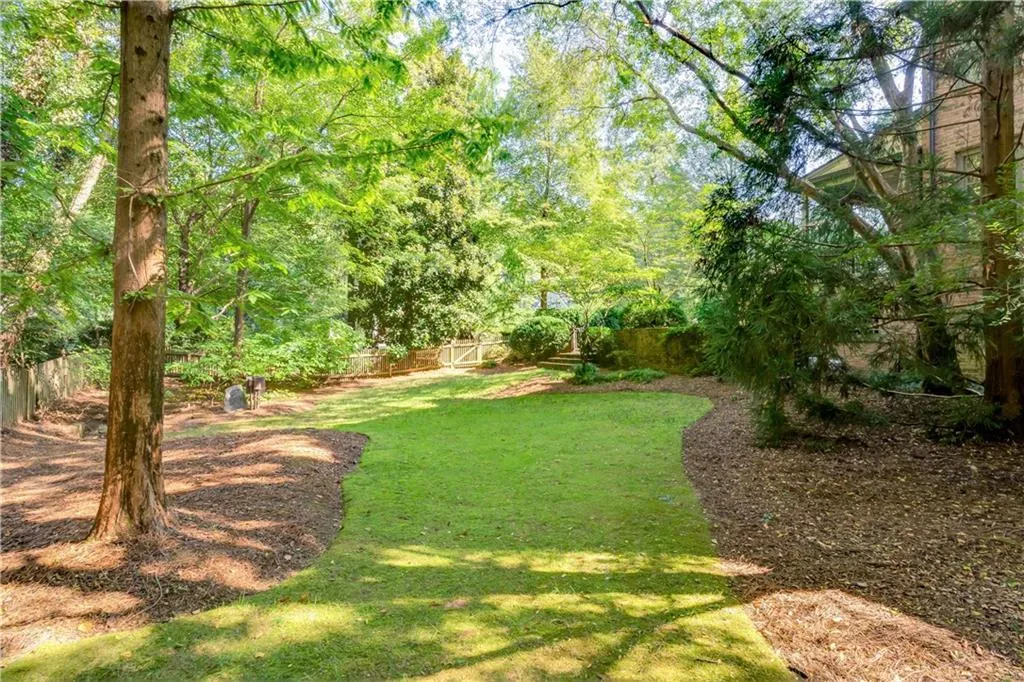 40 Old Vermont Place, Sandy Springs, Georgia 30328, 7 Bedrooms Bedrooms, ,6 BathroomsBathrooms,Residential,Sold,40 Old Vermont Place,6620673