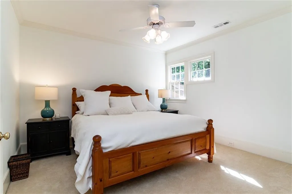 40 Old Vermont Place, Sandy Springs, Georgia 30328, 7 Bedrooms Bedrooms, ,6 BathroomsBathrooms,Residential,Sold,40 Old Vermont Place,6620673