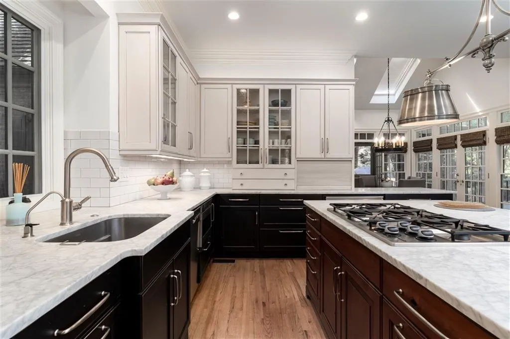 40 Old Vermont Place, Sandy Springs, Georgia 30328, 7 Bedrooms Bedrooms, ,6 BathroomsBathrooms,Residential,Sold,40 Old Vermont Place,6620673
