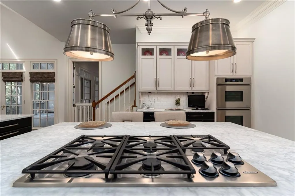 40 Old Vermont Place, Sandy Springs, Georgia 30328, 7 Bedrooms Bedrooms, ,6 BathroomsBathrooms,Residential,Sold,40 Old Vermont Place,6620673