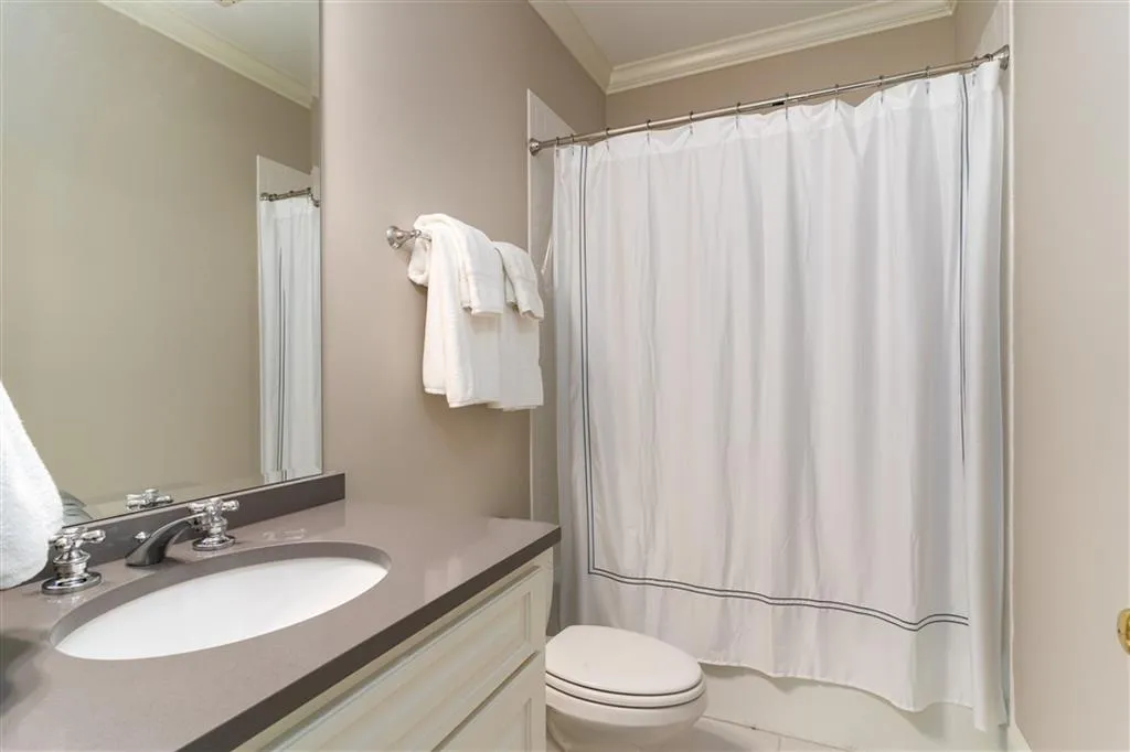 40 Old Vermont Place, Sandy Springs, Georgia 30328, 7 Bedrooms Bedrooms, ,6 BathroomsBathrooms,Residential,Sold,40 Old Vermont Place,6620673